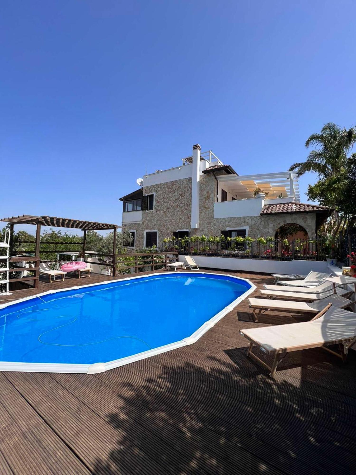 Villa Casa Vacanze Fiore 加利波利 外观 照片